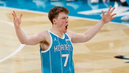 开云体育app-麦坎茨：克尼佩尔像克莱 但他的组织能力和控球要更好一些